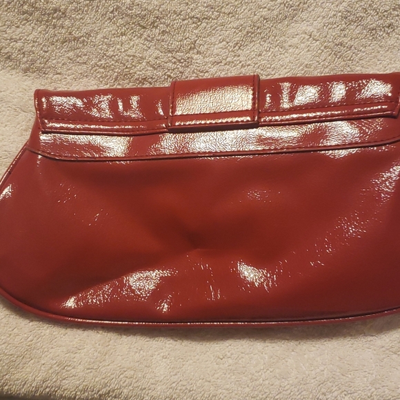 Express red feaux leather clutch - Picture 5 of 5